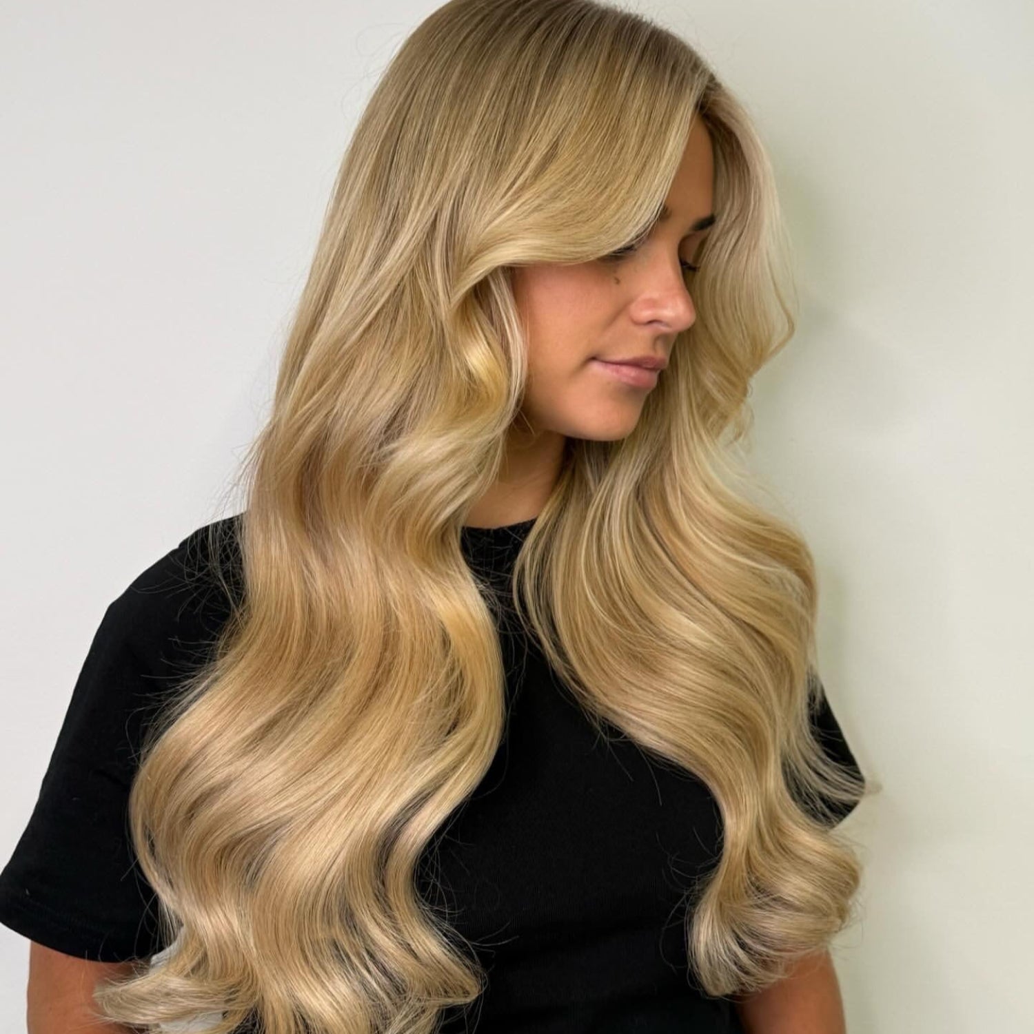Love_The_Style_Human_Remy_Classic_Lace_Clip_In_Hair_Extension_Shade_23_Champagne_Blonde