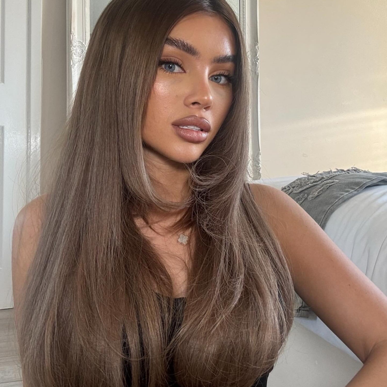 Love_The_Style_Human_Remy_Classic_Lace_Clip_In_Hair_Extension_Shade_6_Light_Chestnut_Brown